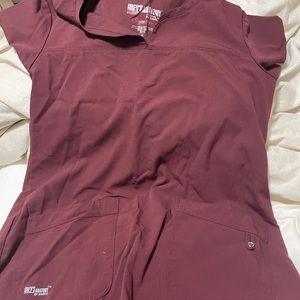 Scrip top greys anatomy maroon